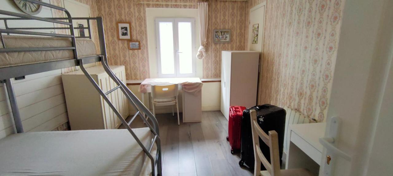 Fleur De Paris Hostel Buitenkant foto