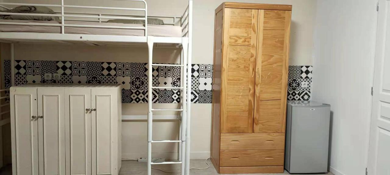 Fleur De Paris Hostel Buitenkant foto